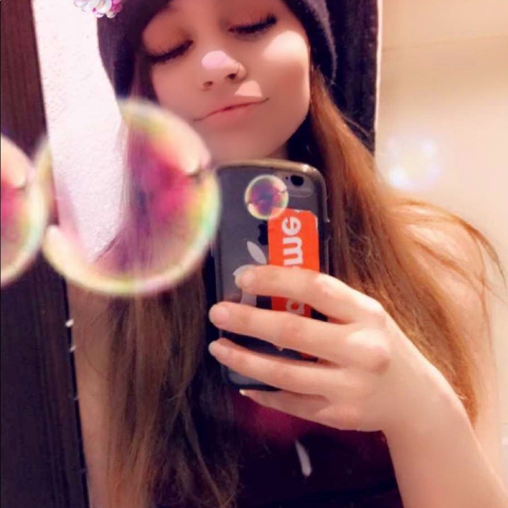 Meet your Posher, Alissa